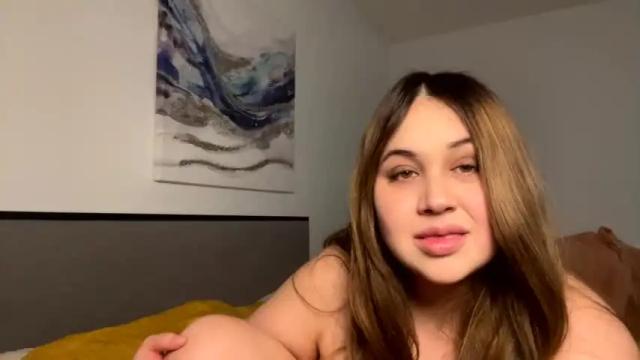 Image 6 of tillyadora Stream on Chaturbate on 15 months ago