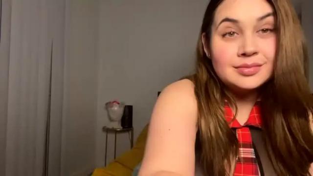 Image 2 of tillyadora Stream on Chaturbate on 16 months ago