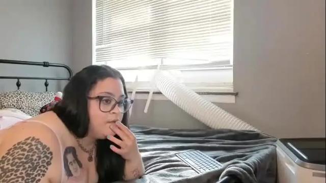 Image 6 of tillymarie3390 Stream on Chaturbate on 2 months ago