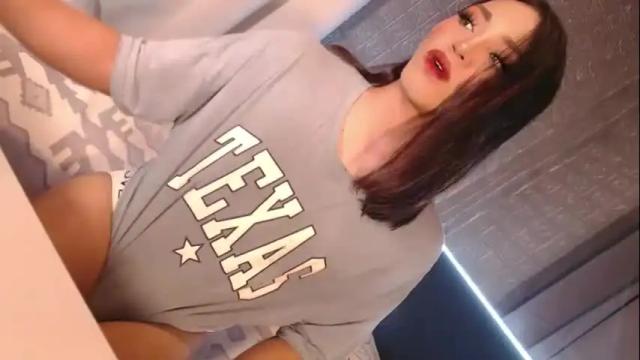 Image 3 of tina_allure Stream on Chaturbate on 16 days ago