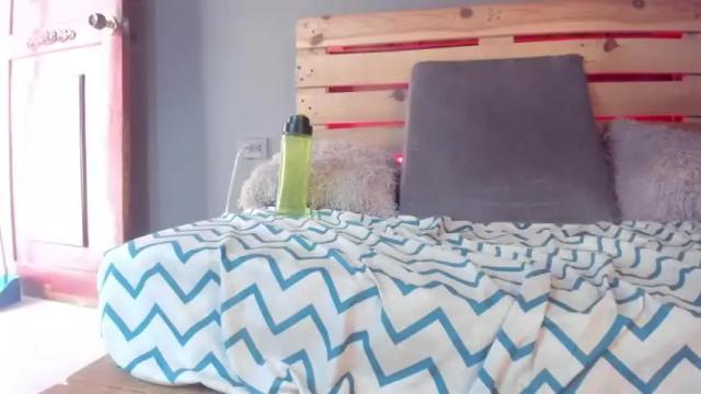 Image 12 of tina_claus Stream on Chaturbate on 17 months ago