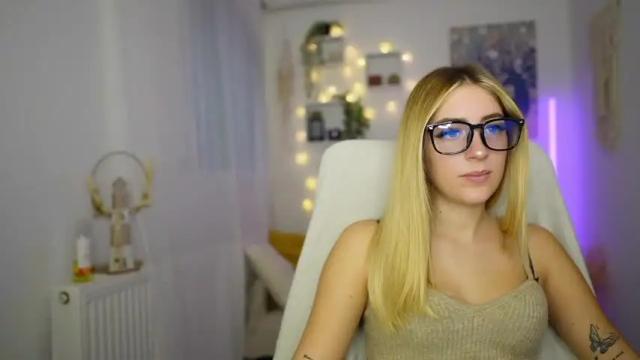 Thumbnail 1, tina_nappi's Stream at Chaturbate, 20 months ago