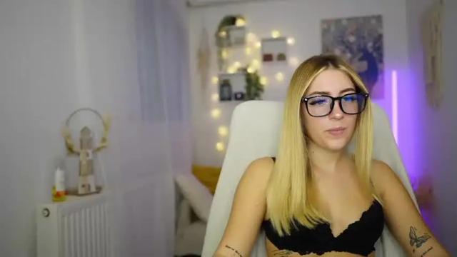 Image 11 of tina_nappi Stream on Chaturbate on 20 months ago