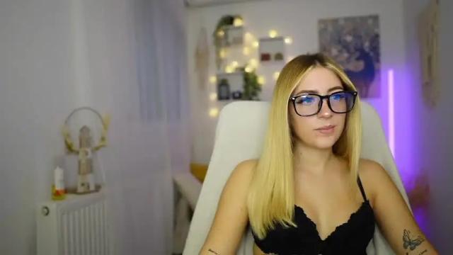 Image 8 of tina_nappi Stream on Chaturbate on 20 months ago