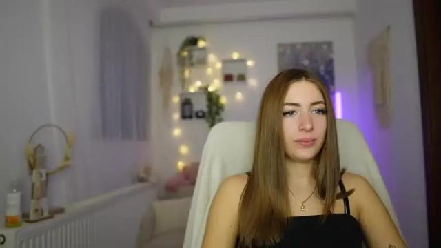 Image 3 of tina_nappi Stream on Chaturbate on 19 months ago
