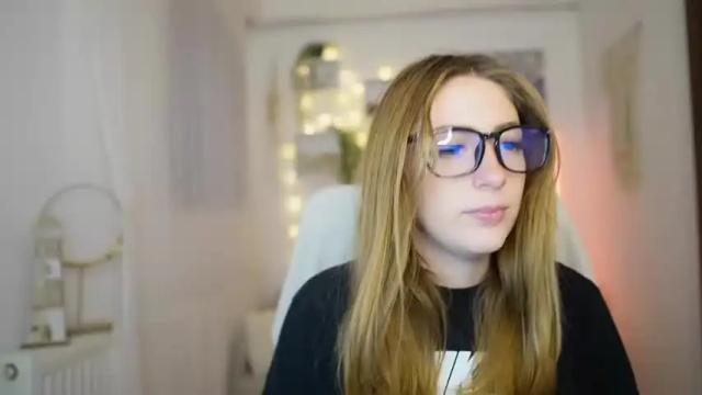 Image 3 of tina_nappi Stream on Chaturbate on 18 months ago