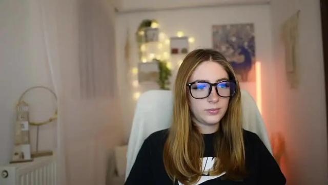 Thumbnail 2, tina_nappi's Stream at Chaturbate, 18 months ago
