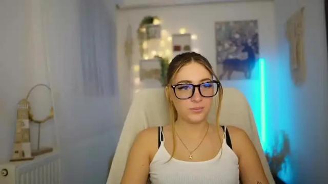 Image 8 of tina_nappi Stream on Chaturbate on 17 months ago