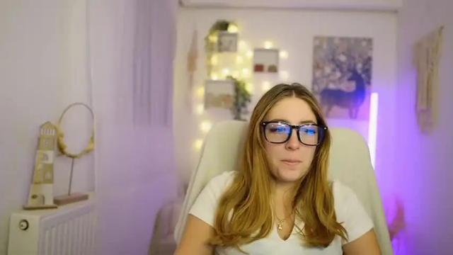 Image 3 of tina_nappi Stream on Chaturbate on 17 months ago
