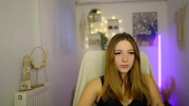 Image 2 of tina_nappi Stream on Chaturbate on 17 months ago