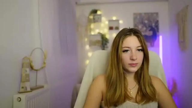 Image 2 of tina_nappi Stream on Chaturbate on 17 months ago
