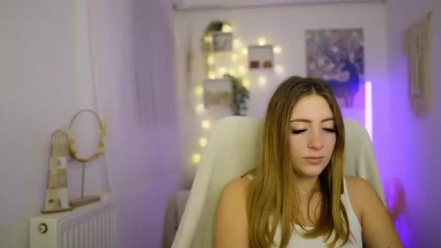 Image 3 of tina_nappi Stream on Chaturbate on 17 months ago