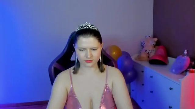 Image 2 of tinaangelll Stream on Chaturbate on 2 months ago