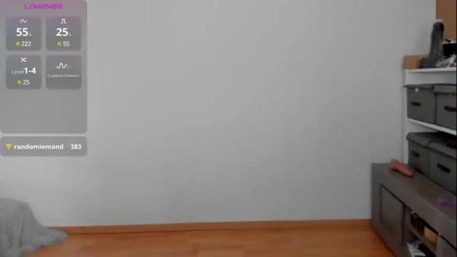 Image 7 of tinaangelll Stream on Chaturbate on 12 days ago