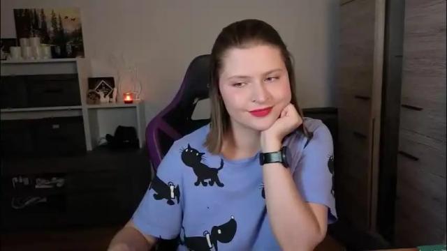 Image 12 of tinaangelll Stream on Chaturbate on 1 month ago