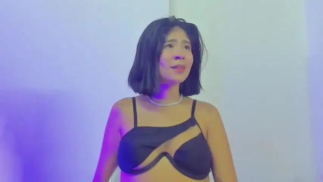 Image 8 of tinaazuki Stream on Chaturbate on 19 months ago