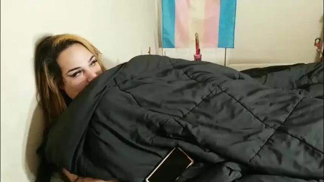 Image 4 of tinablow Stream on Chaturbate on 28 days ago