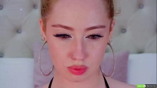 Image 12 of tinabrook Stream on Chaturbate on 14 days ago