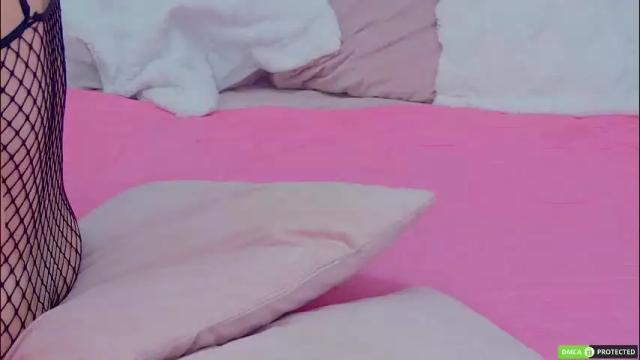 Image 6 of tinabrook Stream on Chaturbate on 20 days ago