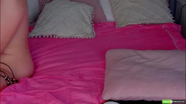 Image 4 of tinabrook Stream on Chaturbate on 1 day ago