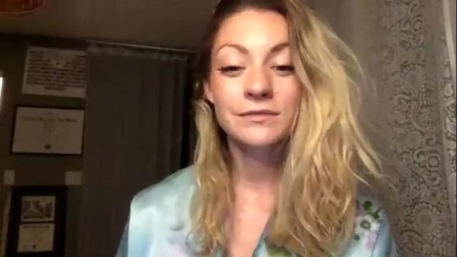 Image 3 of tinacolby Stream on Chaturbate on 19 months ago
