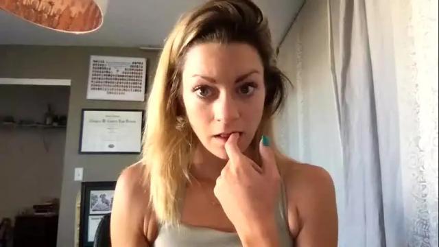 Image 7 of tinacolby Stream on Chaturbate on 19 months ago
