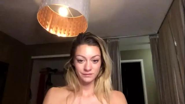 Image 10 of tinacolby Stream on Chaturbate on 17 months ago