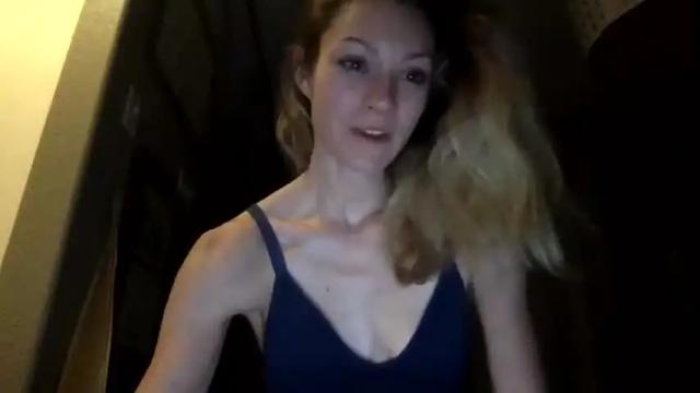 Image 3 of tinacolby Stream on Chaturbate on 17 months ago