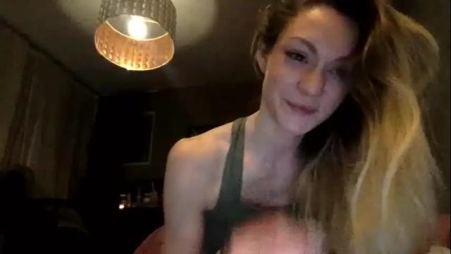 Image 7 of tinacolby Stream on Chaturbate on 16 months ago
