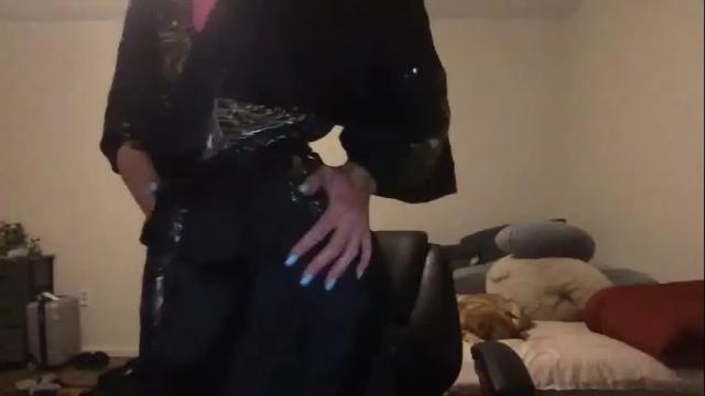 Image 3 of tinacolby Stream on Chaturbate on 15 months ago