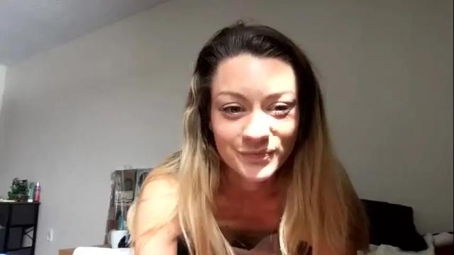 Image 3 of tinacolby Stream on Chaturbate on 15 months ago