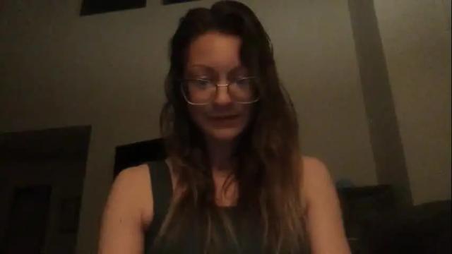 Image 3 of tinacolby Stream on Chaturbate on 1 month ago