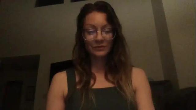 Image 4 of tinacolby Stream on Chaturbate on 1 month ago