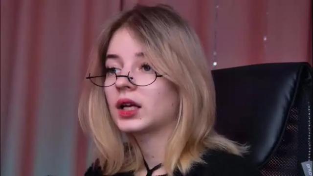 Image 11 of tinadavil Stream on Chaturbate on 4 days ago