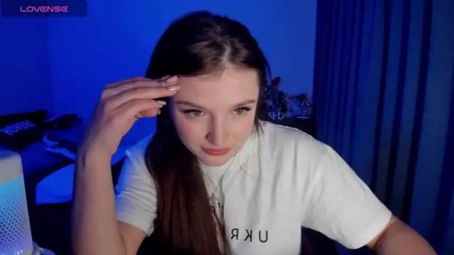 Image 12 of tinaferrell Stream on Chaturbate on 16 months ago