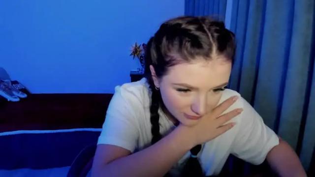 Image 11 of tinaferrell Stream on Chaturbate on 16 months ago