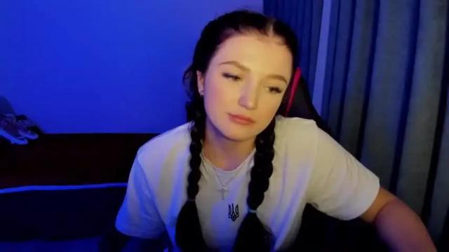 Image 12 of tinaferrell Stream on Chaturbate on 16 months ago