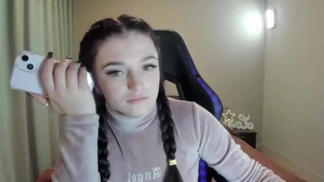Image 4 of tinaferrell Stream on Chaturbate on 15 months ago