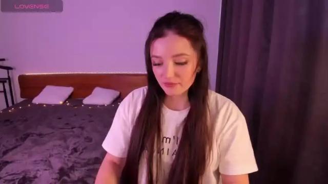 Image 8 of tinaferrell Stream on Chaturbate on 15 months ago