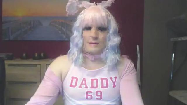 Image 2 of tinanoxx Stream on Chaturbate on 23 months ago