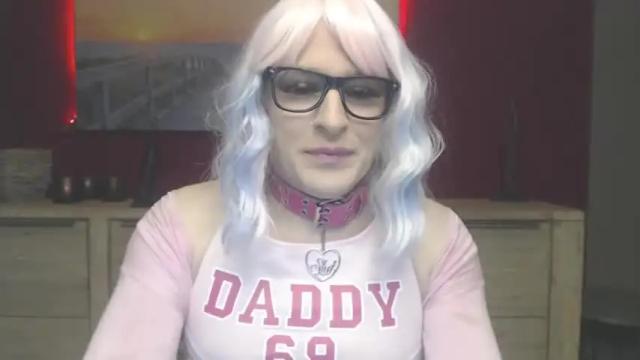 Image 2 of tinanoxx Stream on Chaturbate on 23 months ago