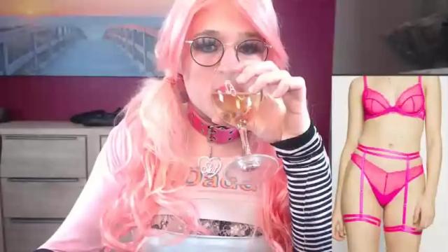 Image 11 of tinanoxx Stream on Chaturbate on 22 months ago