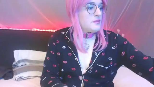 Image 12 of tinanoxx Stream on Chaturbate on 22 months ago