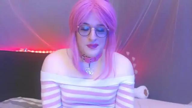 Image 3 of tinanoxx Stream on Chaturbate on 22 months ago