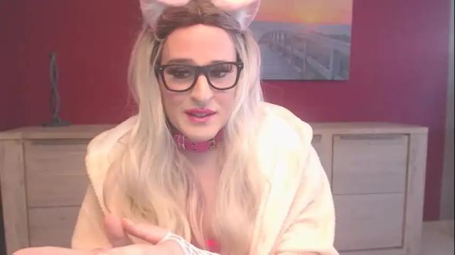 Image 10 of tinanoxx Stream on Chaturbate on 5 months ago