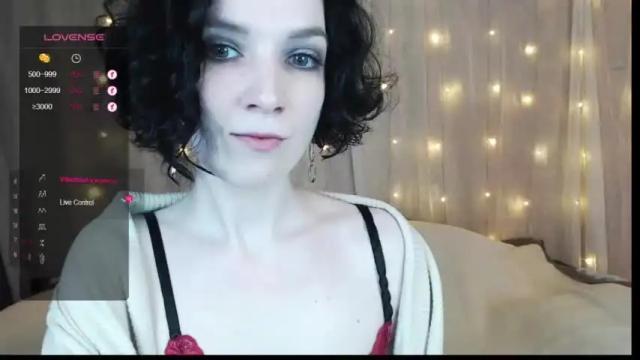 Image 10 of tinawincee Stream on Chaturbate on 13 months ago