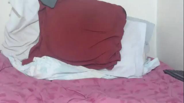 Image 11 of tinaxxxpetitexoxo Stream on Chaturbate on 26 days ago