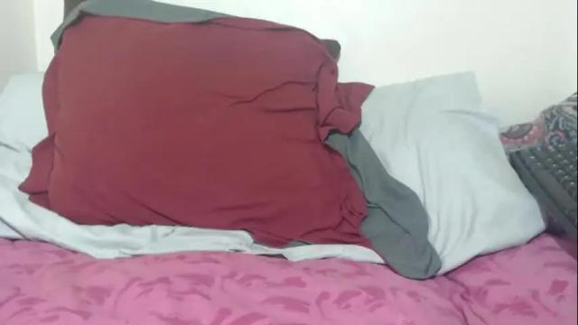 Image 3 of tinaxxxpetitexoxo Stream on Chaturbate on 20 days ago