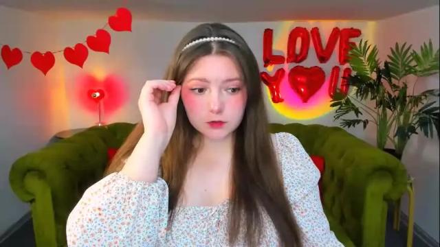 Image 3 of tinkerbeeelle Stream on Chaturbate on 2 months ago