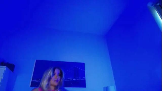 Image 3 of tinkerbell822 Stream on Chaturbate on 24 days ago
